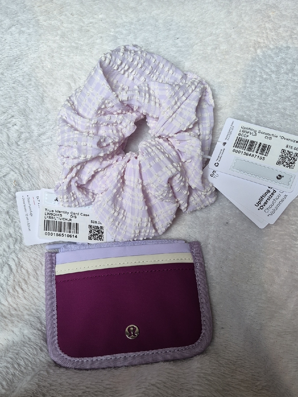 Lululemon True Identity Card Case & Uplifting Scrunchie Set NWT